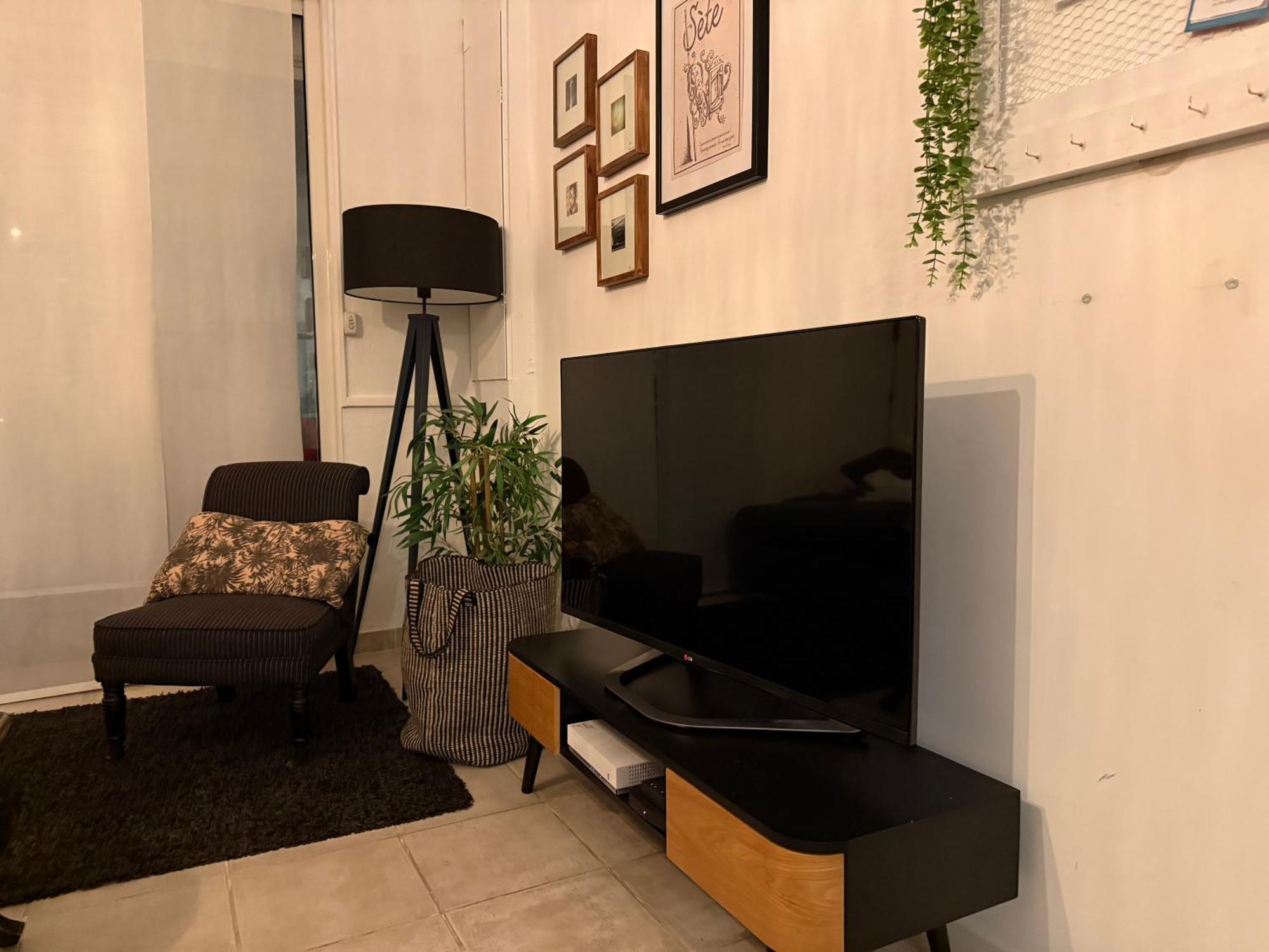 Apartment Le J&j Spacieux Climatise En Centre Sete